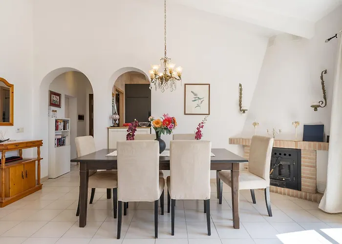 Villena Villa *